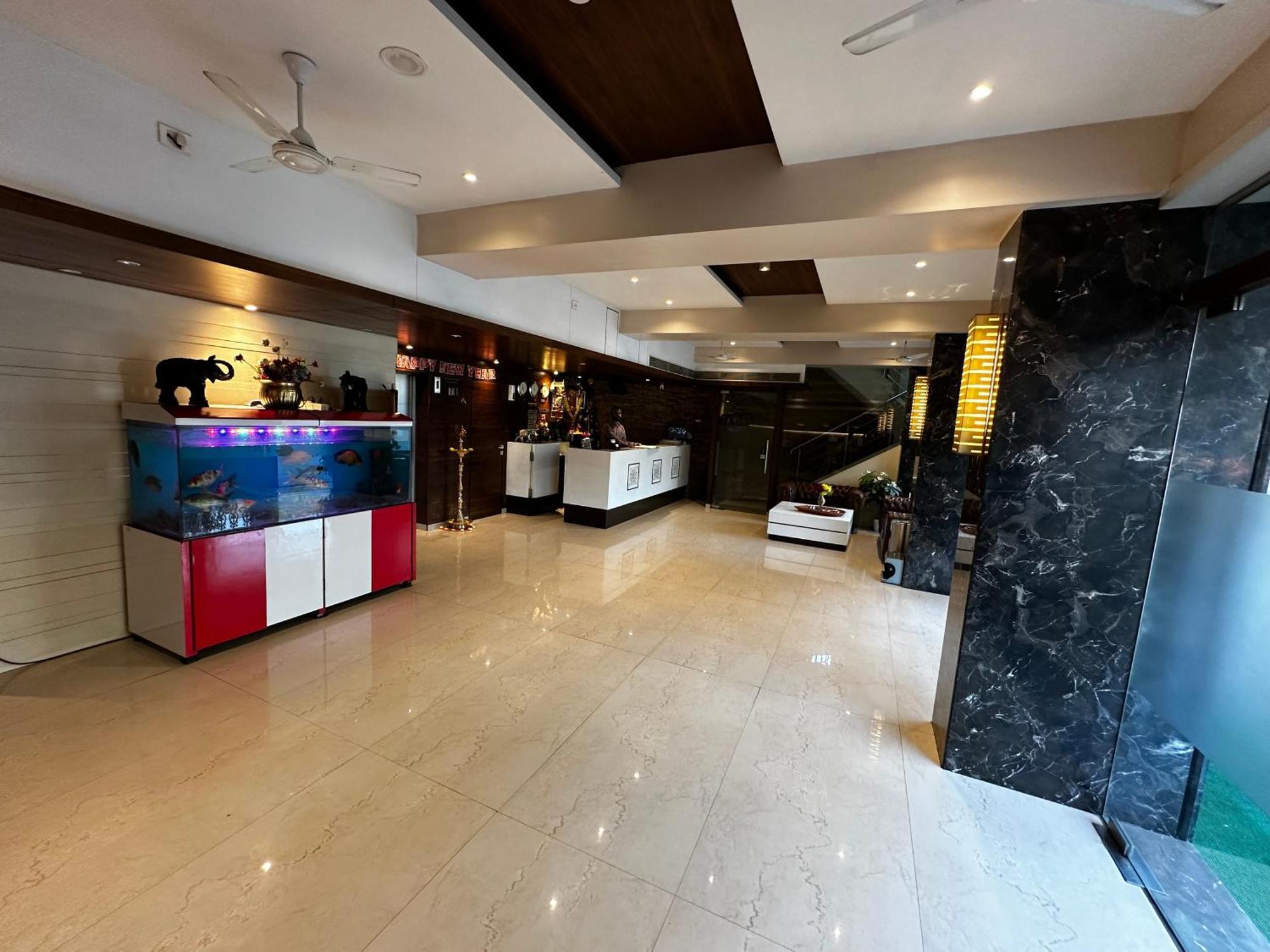 South Coast Hotel Wagle Estate Thane Dış mekan fotoğraf
