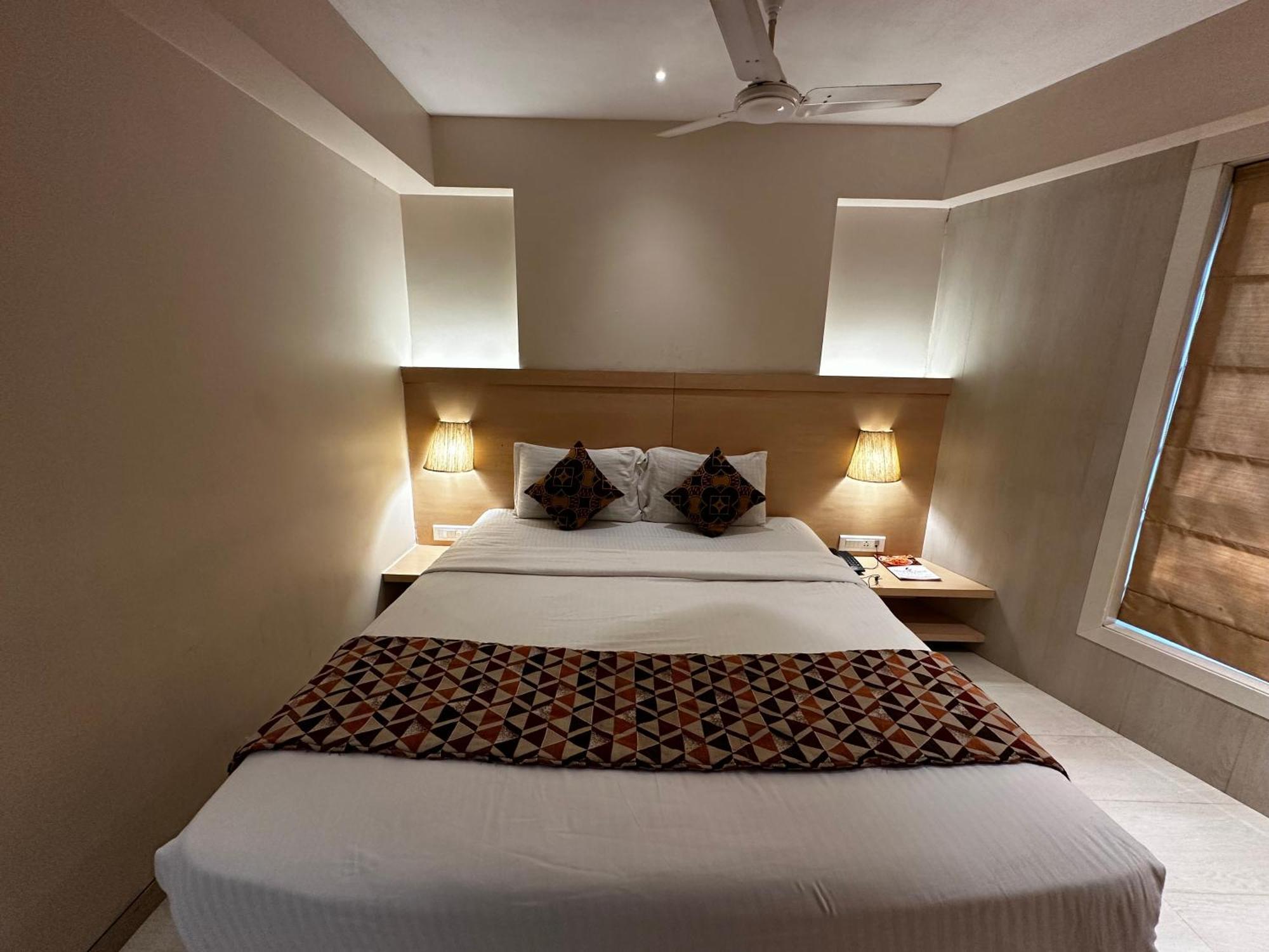 South Coast Hotel Wagle Estate Thane Dış mekan fotoğraf