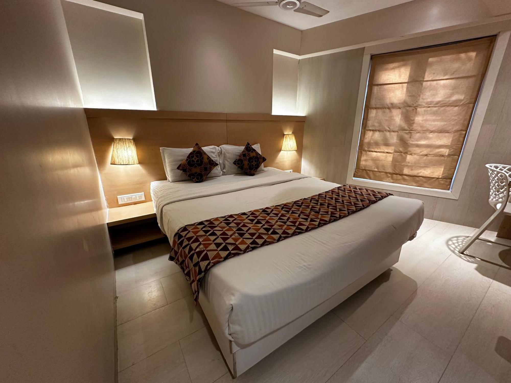 South Coast Hotel Wagle Estate Thane Dış mekan fotoğraf
