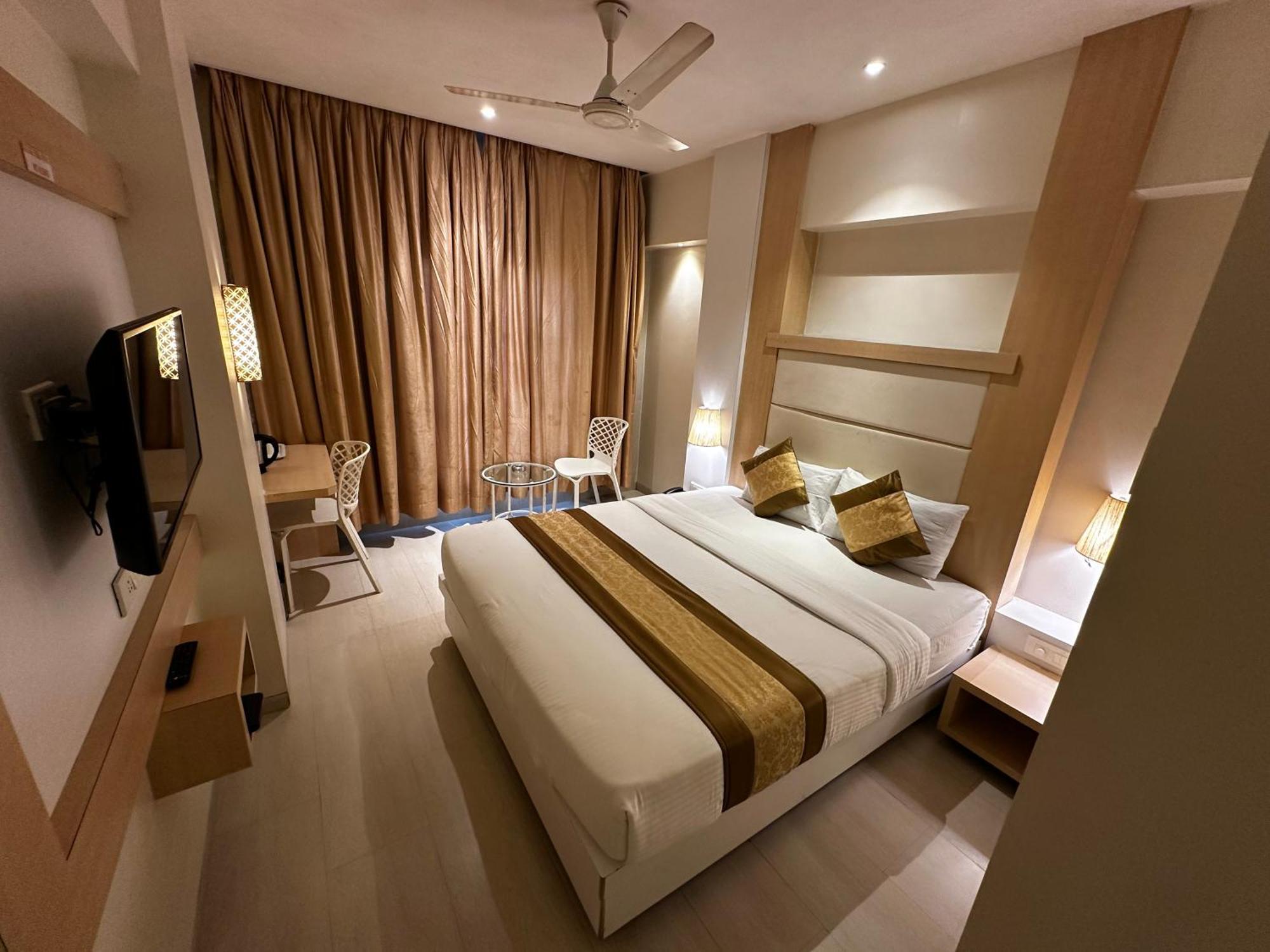South Coast Hotel Wagle Estate Thane Dış mekan fotoğraf